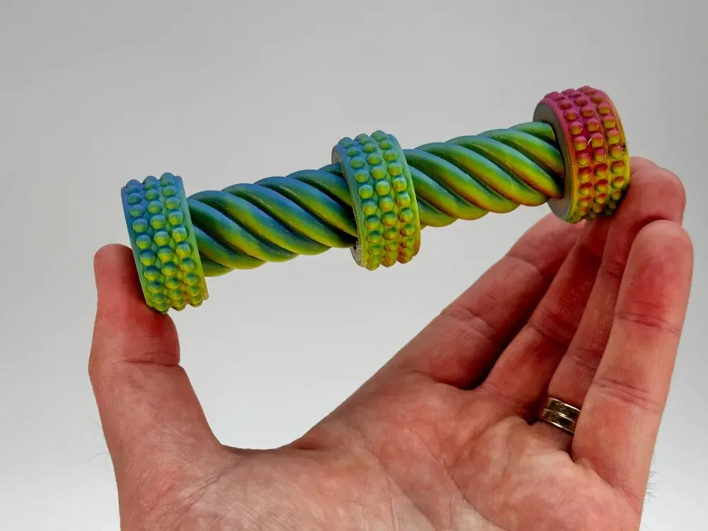Twist fidget